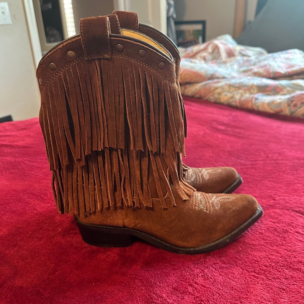 Kids Brown Suede Fringe Cowboy Boots Studded Western Mid Calf Size 1 - Picture 3 of 14